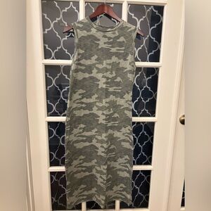 Universal Thread Camo Sleeveless Midi Dress